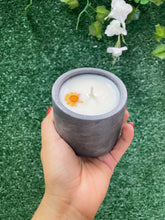 Load image into Gallery viewer, Round Cement 4 oz Candle